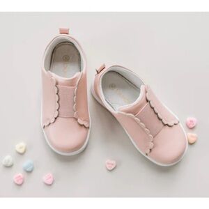 L'Amour Pink Sneakers Classic Design